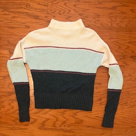 SO Colorblock Waffle Knit Sweater - Picture 11 of 16